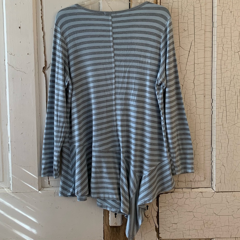 Heartstring striped tunic Size Large - Picture 4 of 5